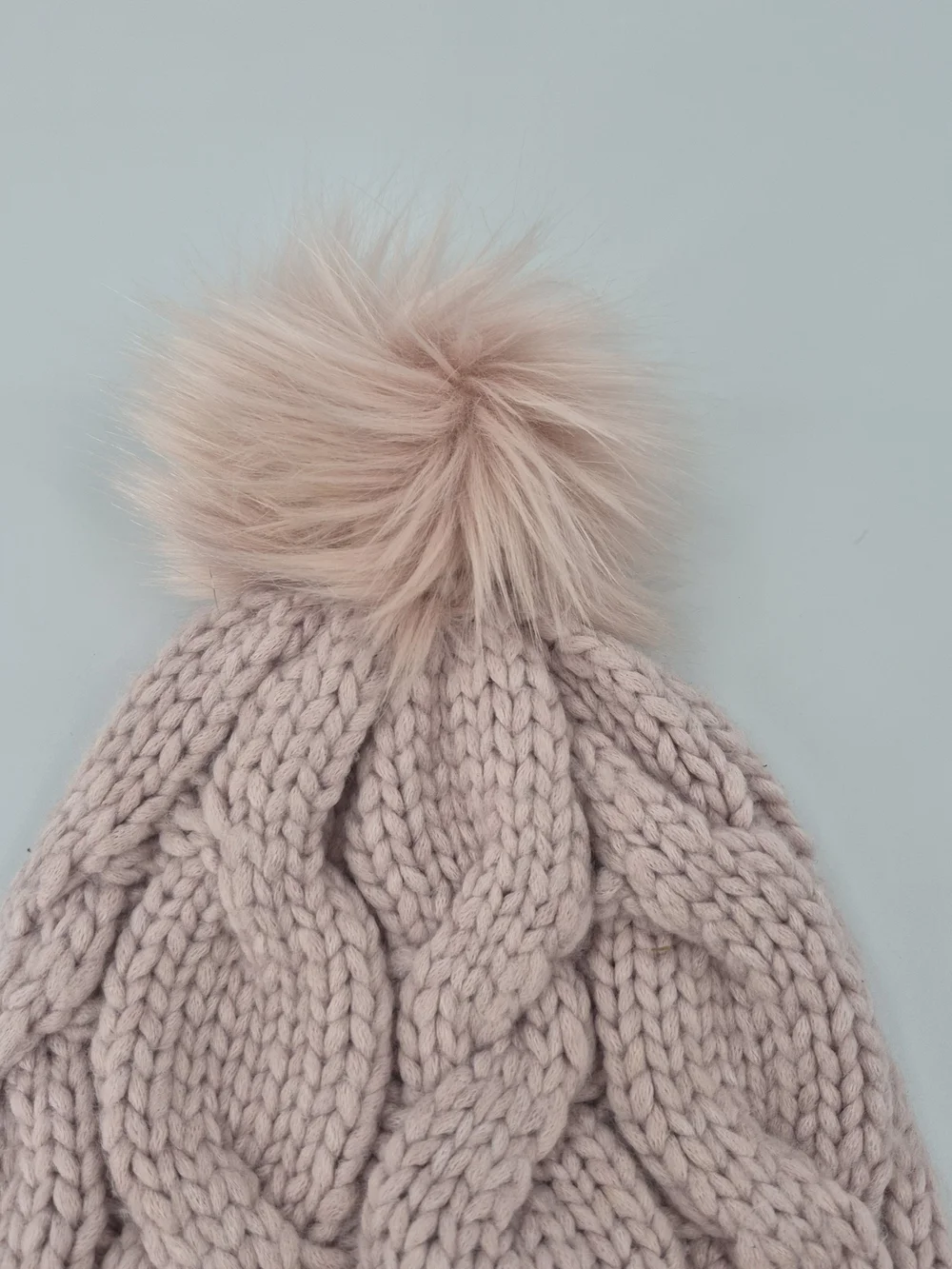 UGG hat cable